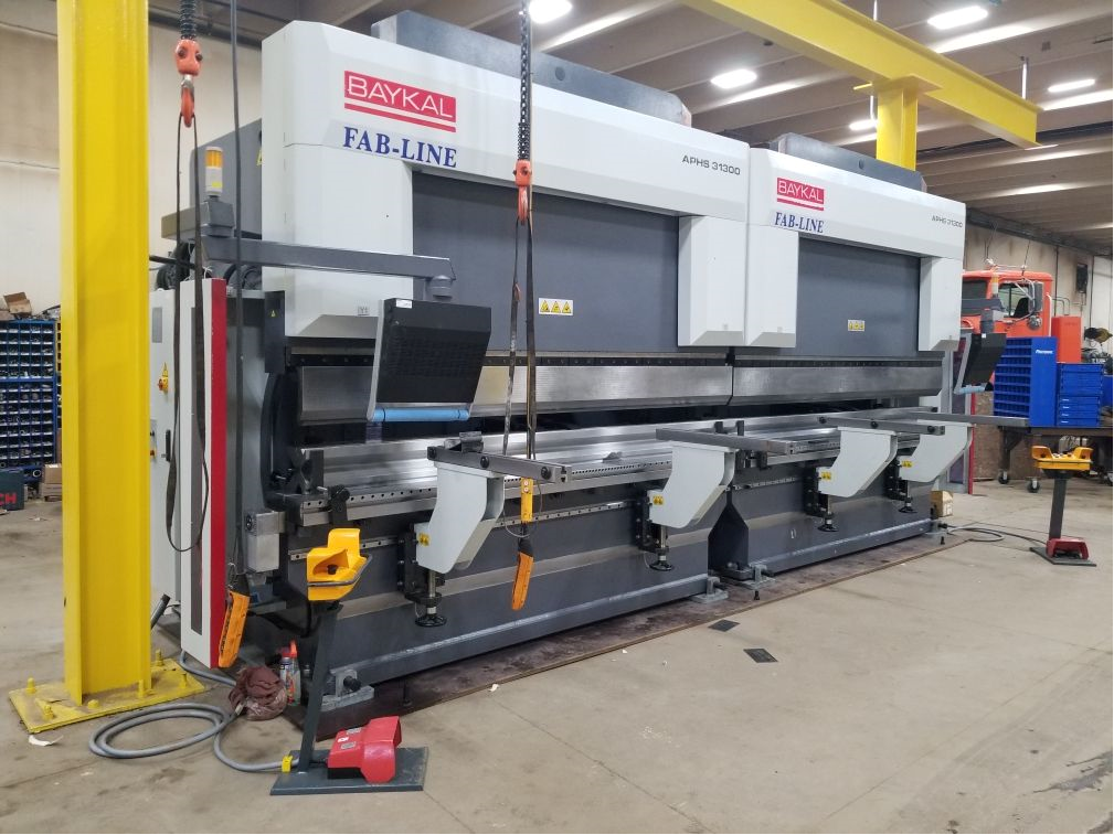 Baykal APHS31300 330-ton tandem press brakes were installed in our fabrication shop
